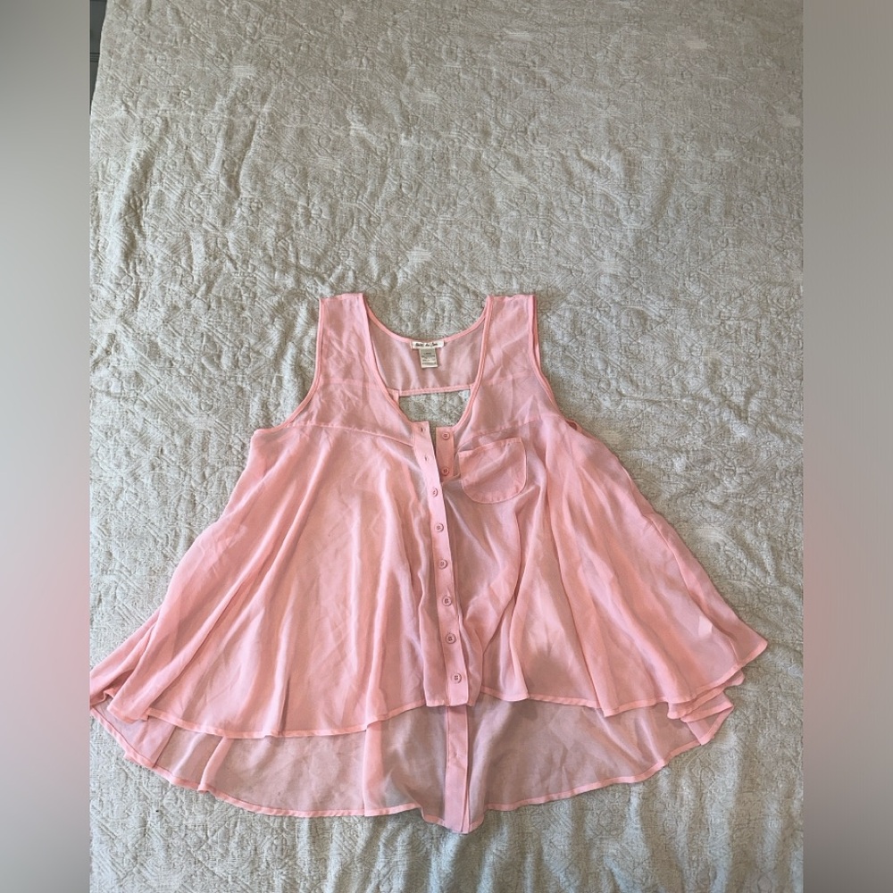 3/$15  Belle Du Jour Sheer‎ Oversized Blouse